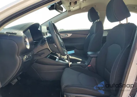 2024 Kia Forte Lx z USA, uszkodzony, nr VIN 3KPF24AD9RE759585